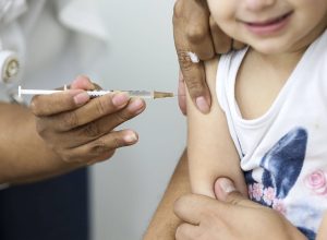 ministerio-da-saude-retoma-dose-de-reforco-contra-a-poliomielite-aos-4-anos