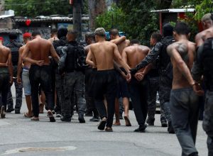 operacao-contencao:-17%-dos-policiais-retiraram-as-cameras-corporais