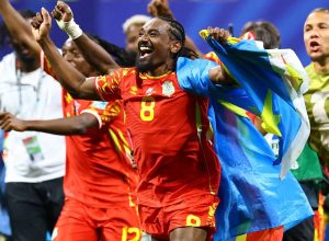 congo-vence-de-virada-e-segue-na-copa,-assim-como-colombia-e-portugal