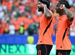 em-duelo-de-invictos,-holanda-e-marrocos-se-enfrentam-no-mata-mata-da-copa