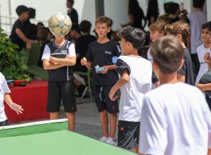 lei-que-restringe-uso-de-celulares-ja-e-adotada-por-92%-das-escolas