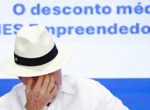 atlas/bloomberg:-lula-e-desaprovado-por-52,3%-e-aprovado-por-45,9%