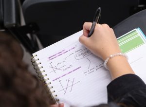 professor-alerta-sobre-erro-comum-no-enem:-‘desprezar-as-questoes-mais-simples’