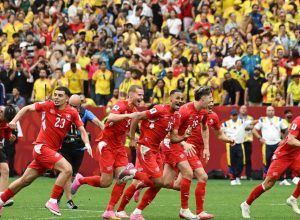 suica-bate-colombia-nos-penaltis-e-avanca-as-quartas-apos-72-anos