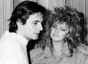 relembre-o-feat-gravado-por-fabio-jr.-ha-40-anos-com-a-cantora-bonnie-tyler