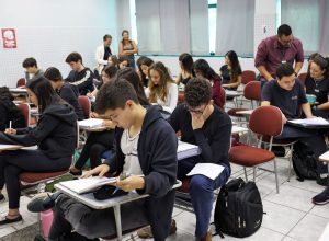 educacao-financeira-pode-ser-incluida-no-curriculo-escolar