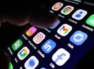 franca-se-prepara-para-proibir-uso-de-redes-sociais-por-menores-de-15-anos
