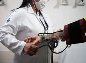 emendas-parlamentares-para-o-sus-bancam-mais-material-de-escritorio-do-que-equipamentos-de-saude