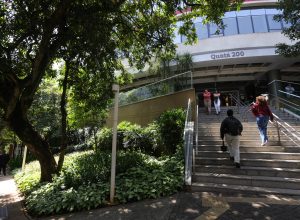 como-e-a-faculdade-de-engenharia-que-o-filho-de-luciano-huck-e-angelica-foi-aprovado-no-vestibular