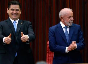 lula-pede-a-alcolumbre-que-faca-‘o-possivel-e-o-impossivel’-para-votar-o-fim-da-escala-6×1