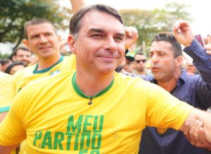eleicoes-2026:-“quem-vence-em-minas,-ganha-a-eleicao”,-diz-flavio-em-evento