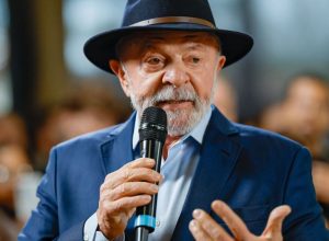 fim-da-taxa-das-blusinhas-sera-anunciado-na-proxima-quarta-(26),-diz-lula