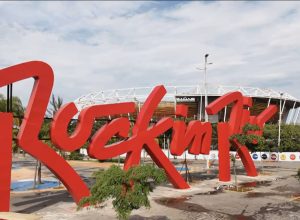 rock-in-rio-2026:-foo-fighters-sobe-ao-palco-no-ultimo-show-do-primeiro-dia-do-festival