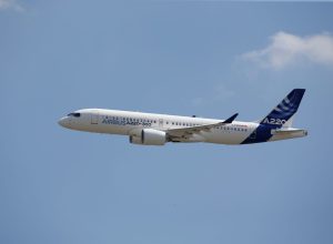 trump-ameaca-proibir-venda-de-jatos-da-bombardier-nos-eua-em-meio-a-guerra-comercial-com-canada