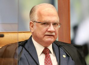 fachin-intima-mendonca-a-responder-sobre-recurso-da-agu-contra-afastamento-de-diretores-da-pf