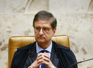 gonet-admite-encontro-com-vorcaro-em-londres,-mas-diz-que-nao-e-amigo-do-banqueiro