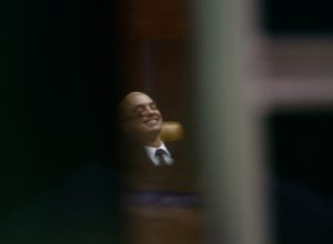 fotografo-do-estadao-conta-bastidores-de-foto-de-moraes-no-dia-de-julgamento-inedito-no-stf