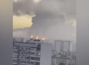 ataque-com-drone-provoca-incendio-em-refinaria-de-petroleo-em-moscou